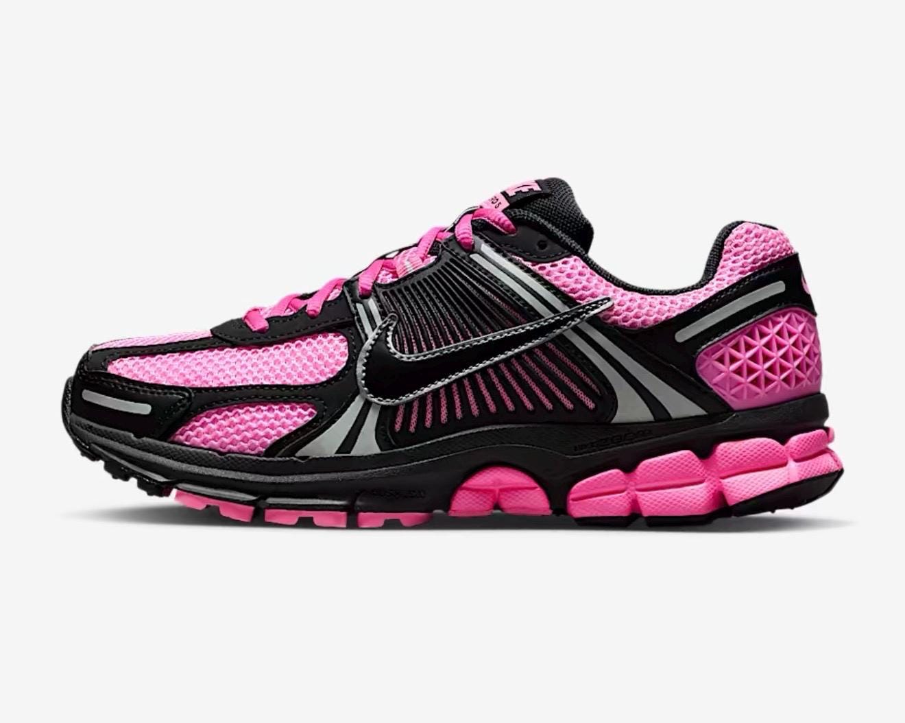 NEW! Womens Bling Zoom Vomero 5 with Swarvoski crystals