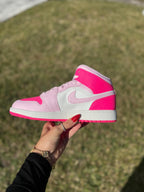 Rare! Women’s triple pink bling jordans
