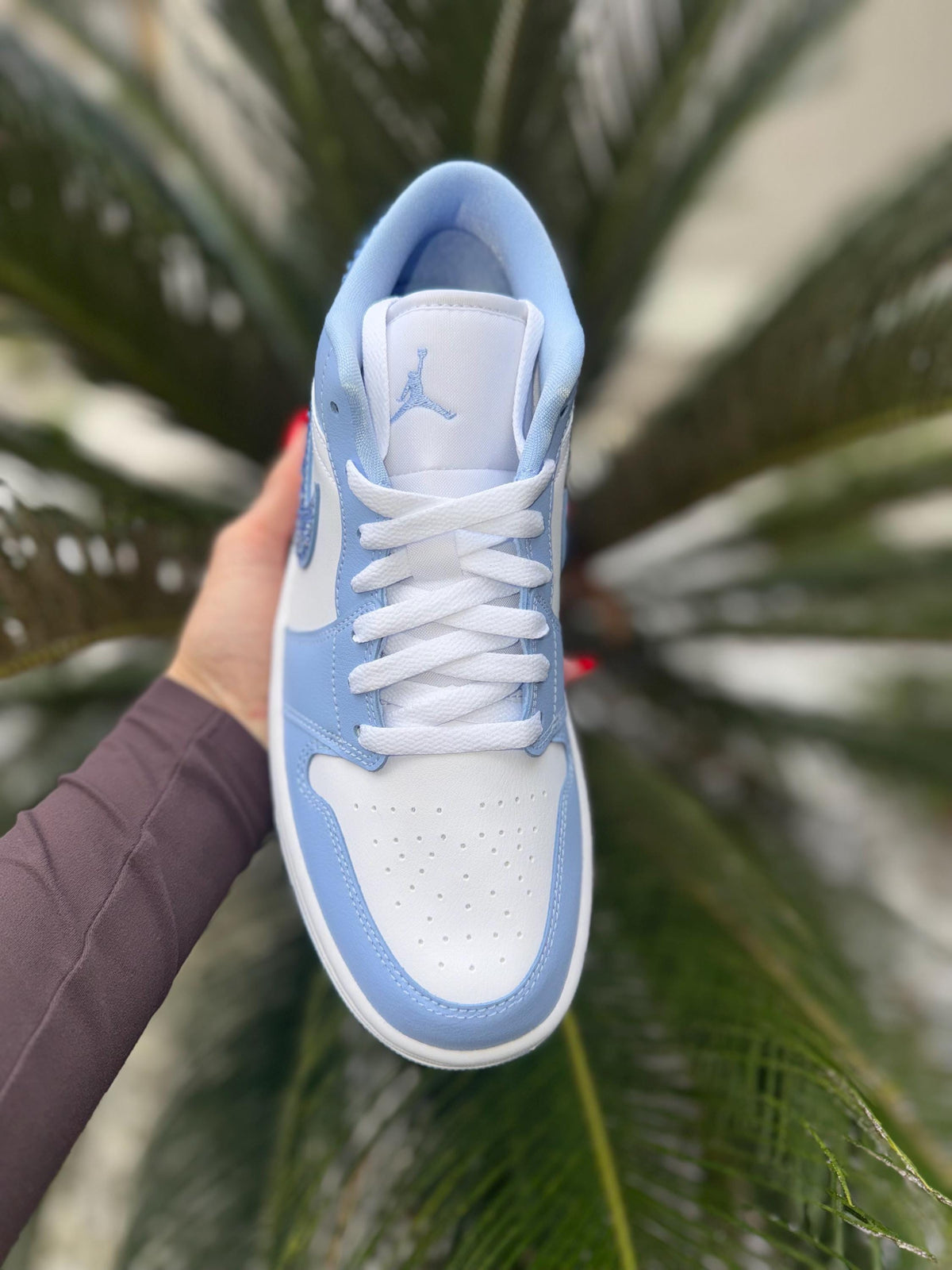 Womens Air Jordan 1 with Swarovski crystals