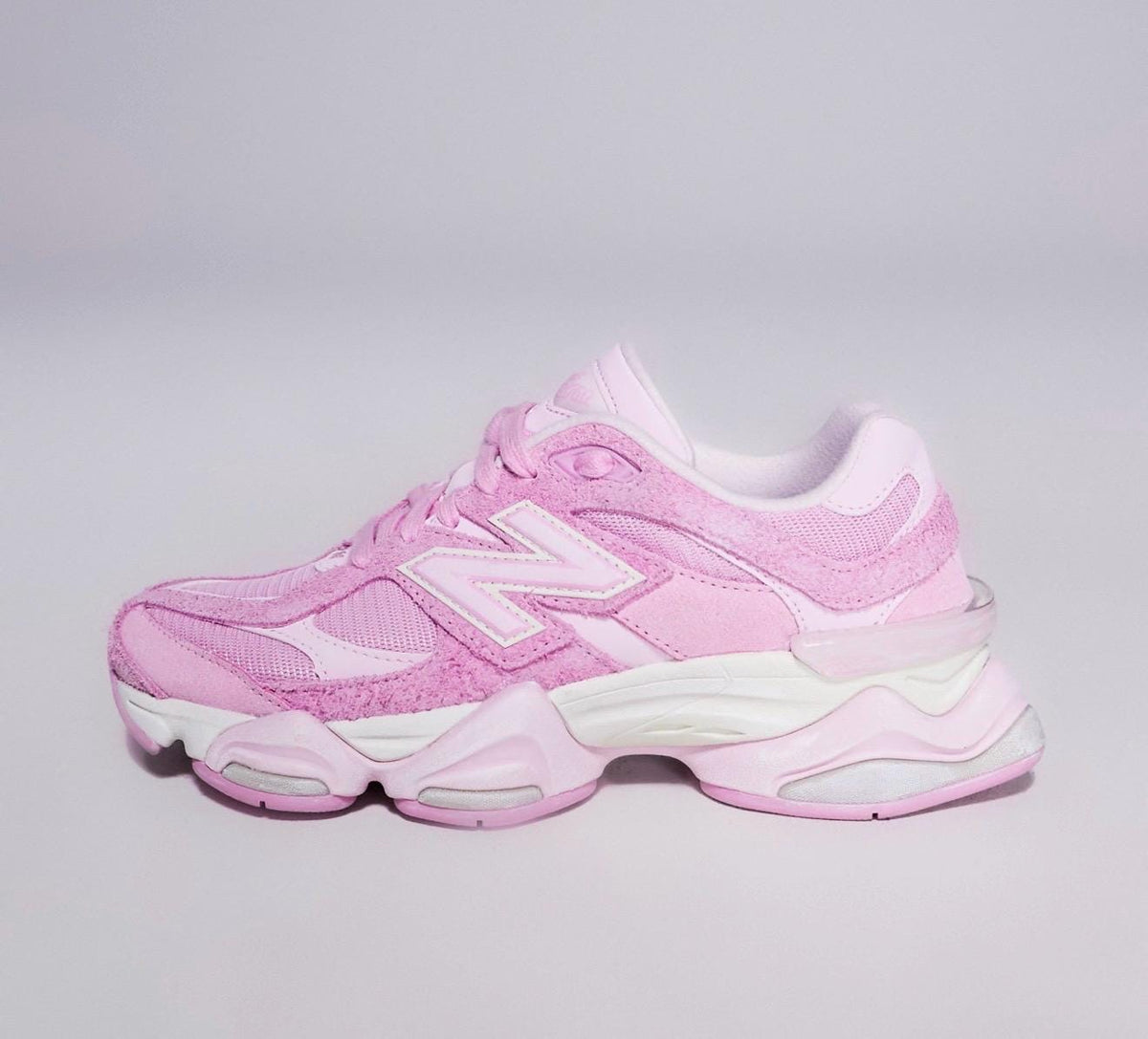NEW ! Women’s Pink NB 9060 embellished with Crystals